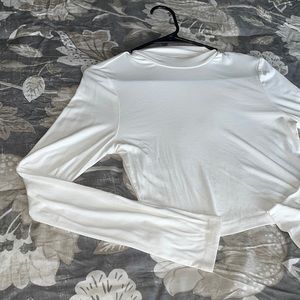 Long sleeve crop top